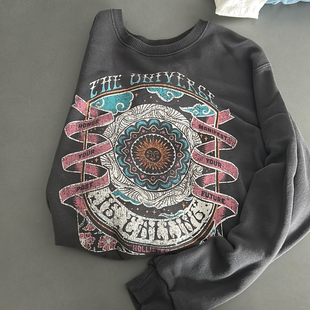 Hollister  charcoal  sweatshirt